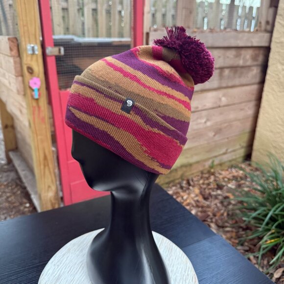 Mountain Hardwear Gas Station Eco Pom Pom Beanie Cap Unisex Multicolor New - Picture 3 of 6